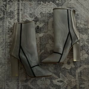 Yeezy mesh heels